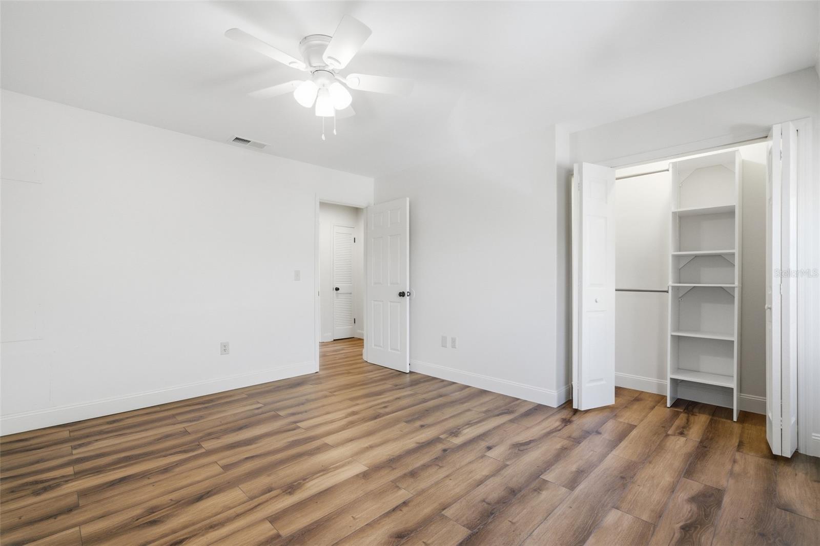1920 E EDGEWOOD DRIVE, #E4, Lakeland, FL 33803