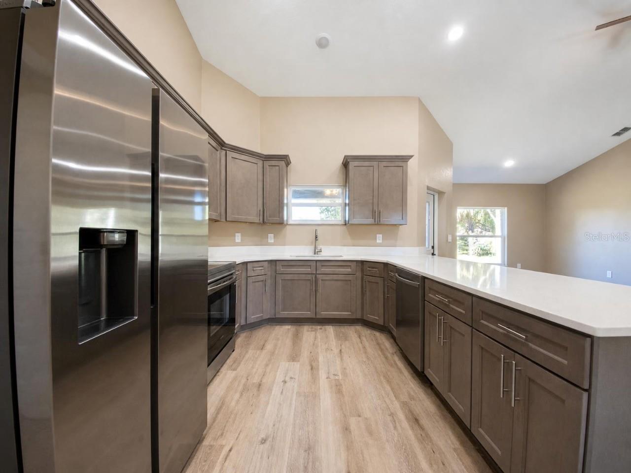 415 ELLERBE WAY, Lakeland, FL 33801