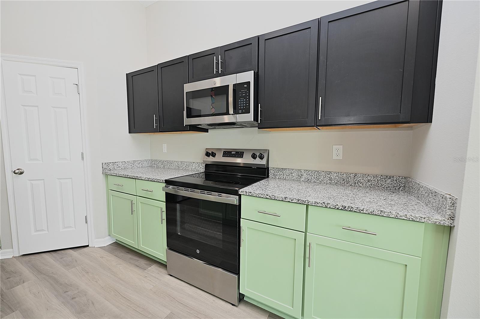 5511 ARLINGTON RIVER DRIVE, Lakeland, FL 33811 5511 ARLINGTON RIVER DRIVE, Lakeland, FL 33811