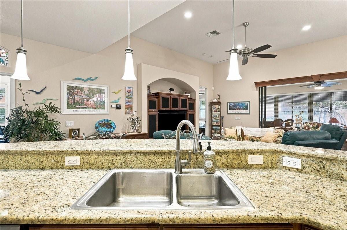 609 SAYGE DRIVE, Polk City, FL 33868
