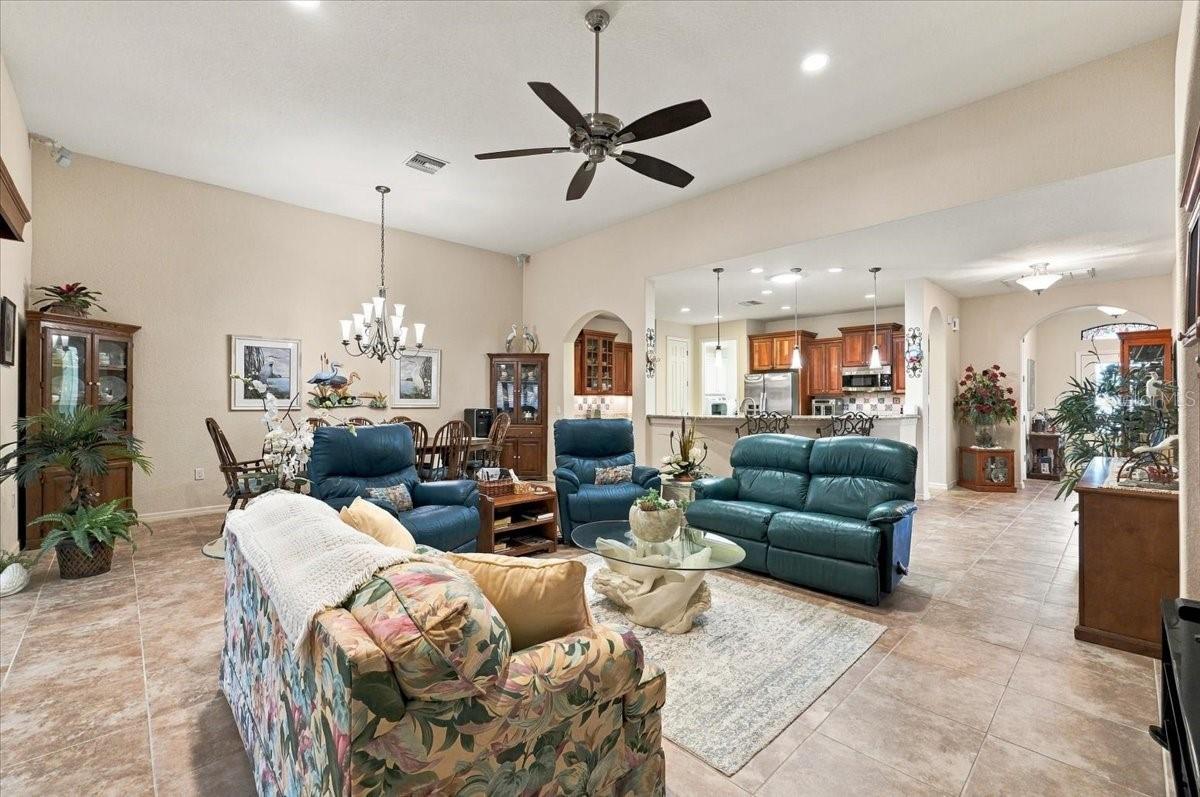 609 SAYGE DRIVE, Polk City, FL 33868