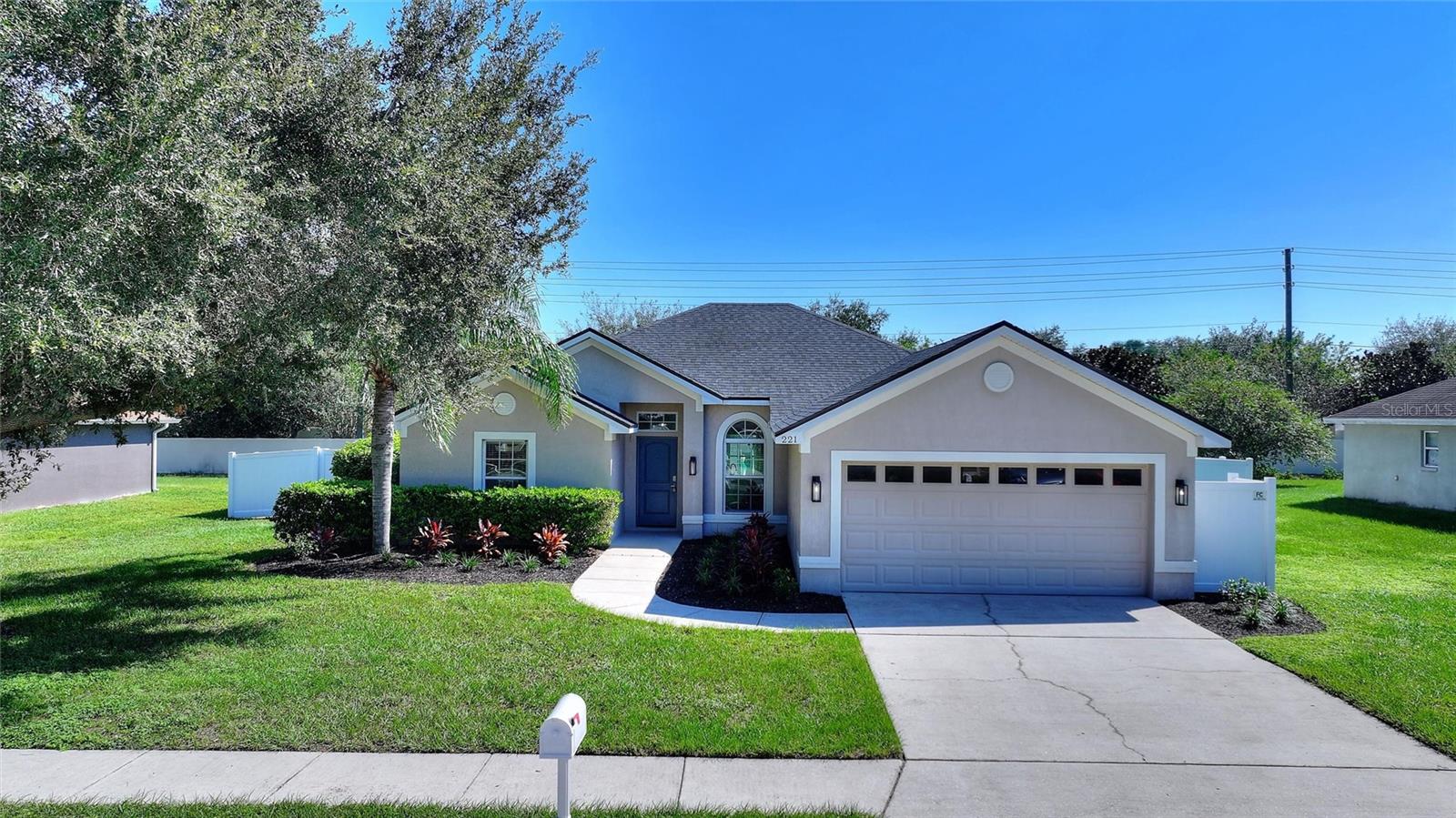 221 MANDOLIN DRIVE, Winter Haven, FL 33884