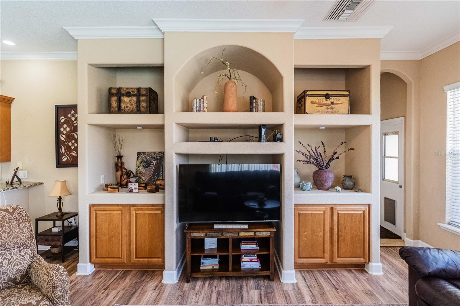 6714 HARTSWORTH DRIVE, Lakeland, FL 33813