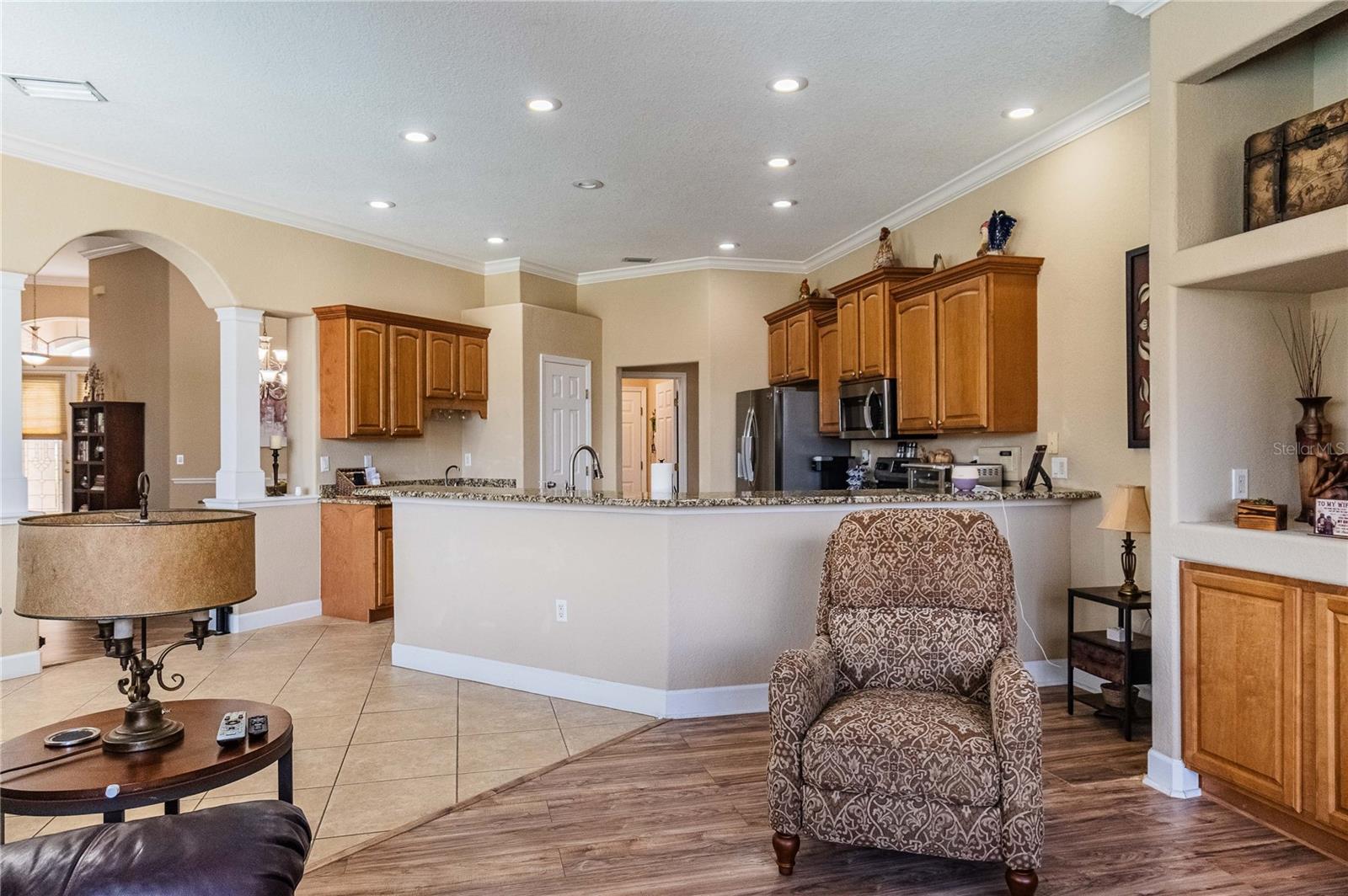6714 HARTSWORTH DRIVE, Lakeland, FL 33813