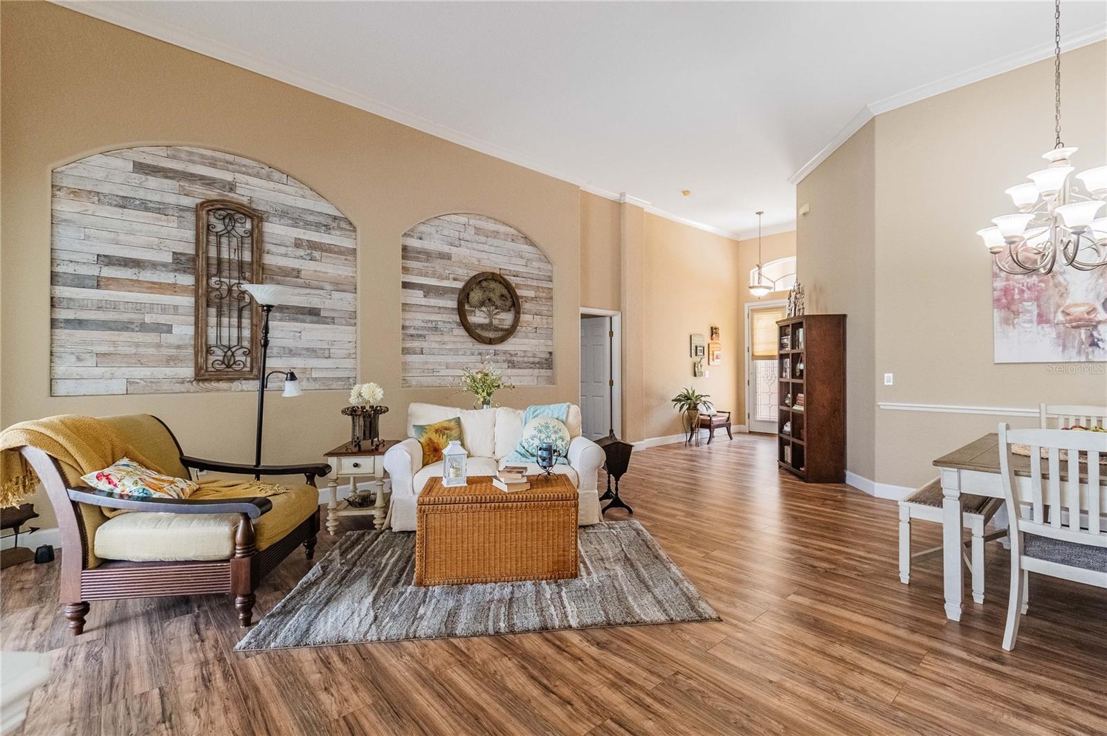 6714 HARTSWORTH DRIVE, Lakeland, FL 33813