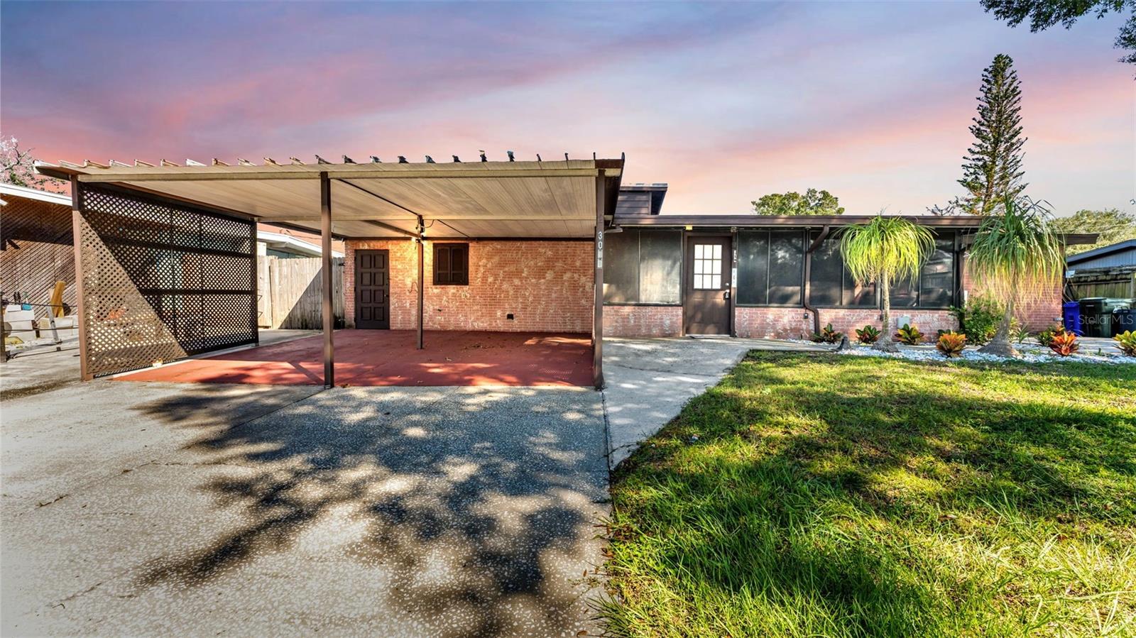 3010 STANHOPE AVENUE, Lakeland, FL 33803