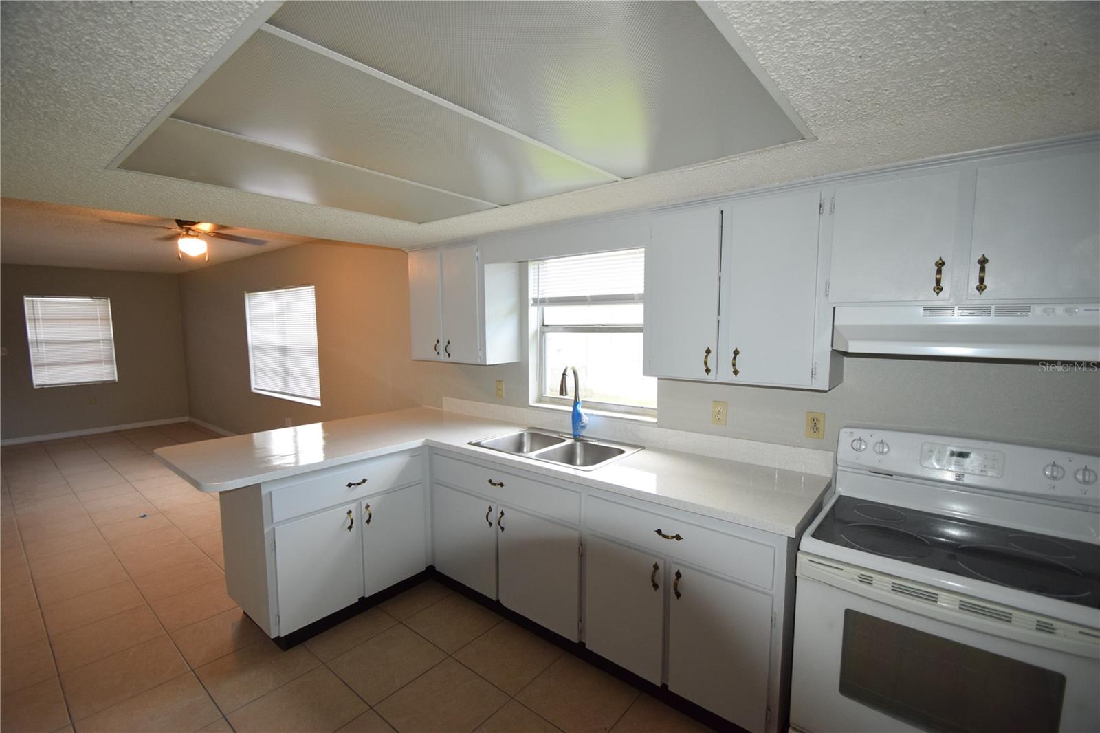 822 & 830 SHIRLEY ANN TRAIL, Lakeland, FL 33809