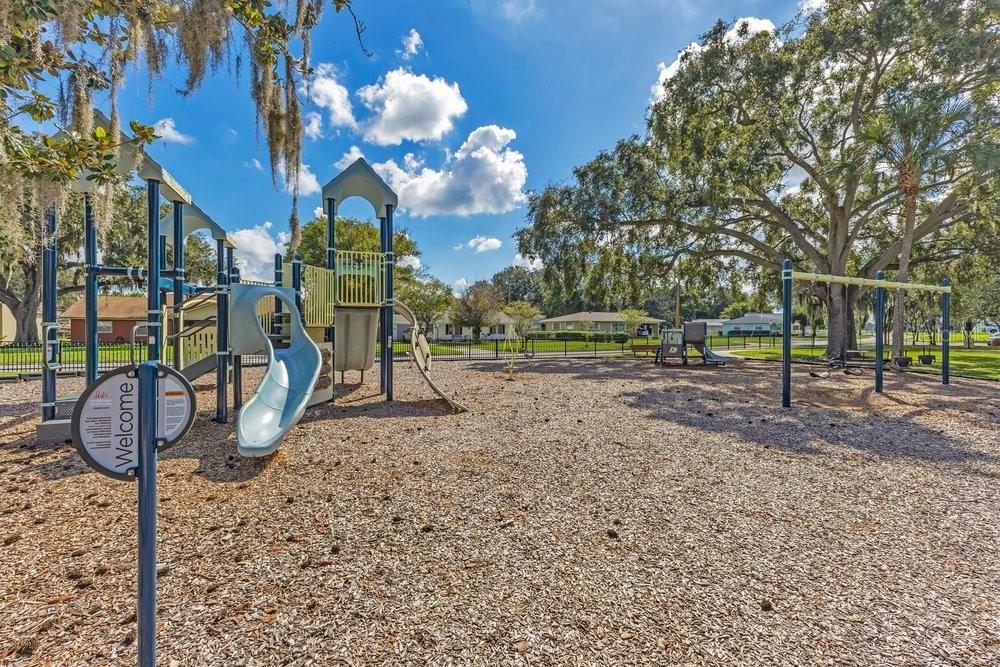1633 E ELM ROAD, Lakeland, FL 33801