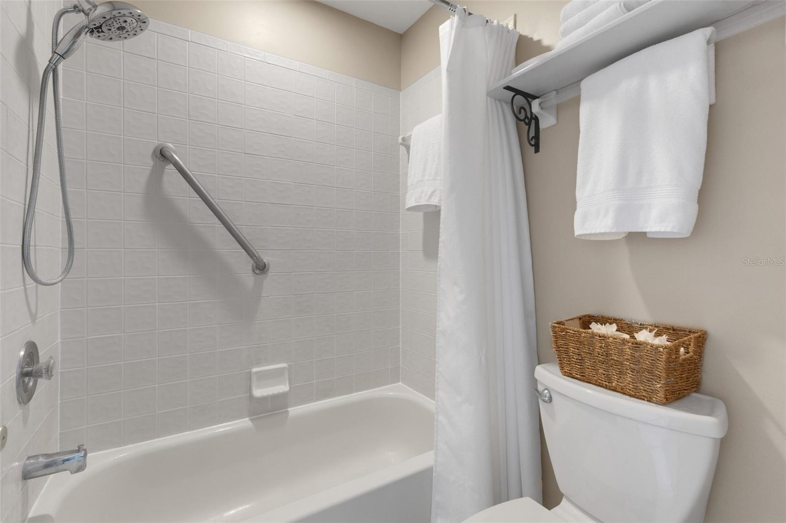 separate tub/shower.