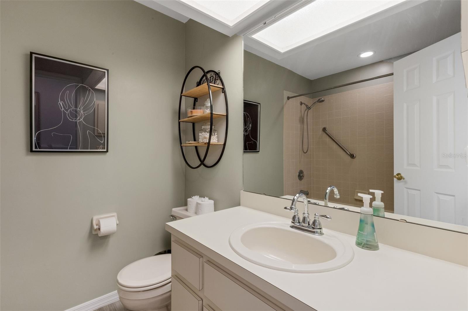 Separating the two bedrooms and loft area is bathroom #2.