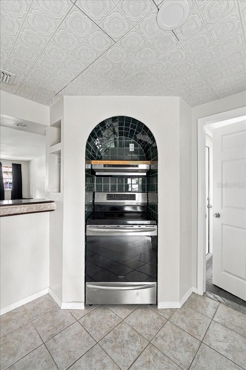 812 WINDSOR STREET, Lakeland, FL 33803