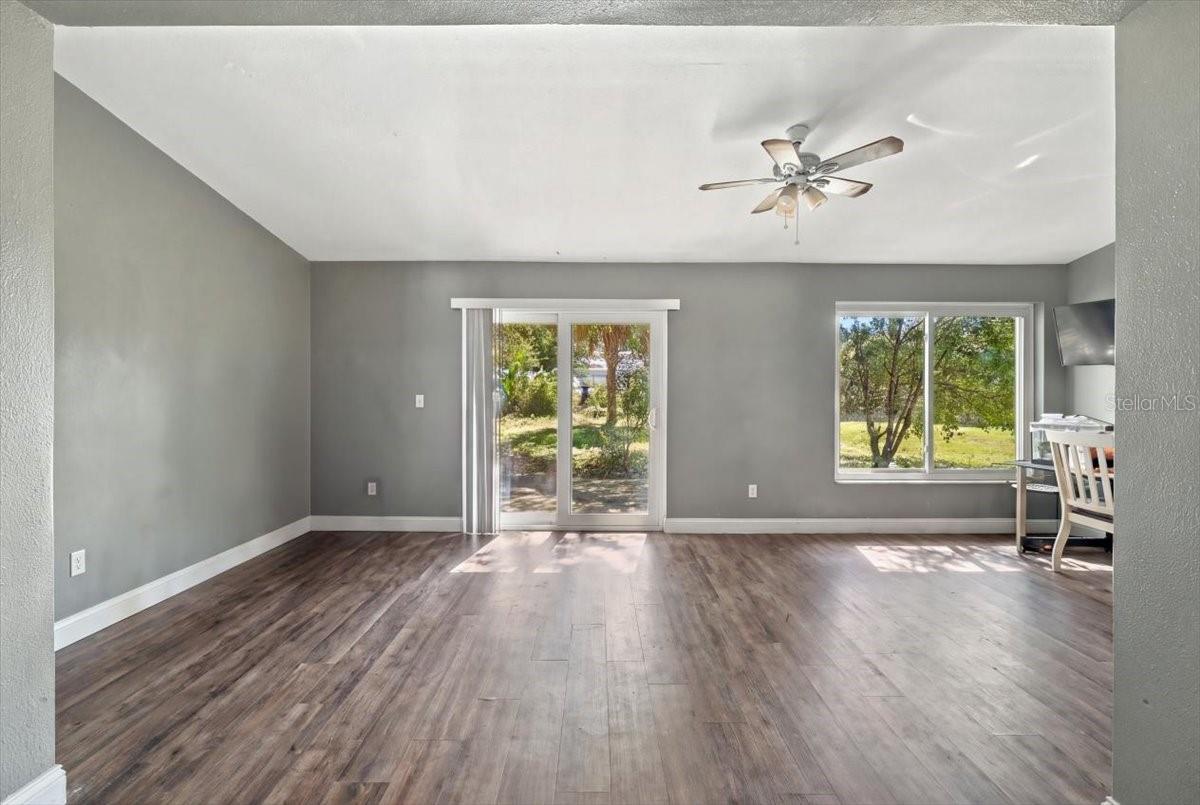 2827 DELROSE DRIVE N, Lakeland, FL 33805 2827 DELROSE DRIVE N, Lakeland, FL 33805