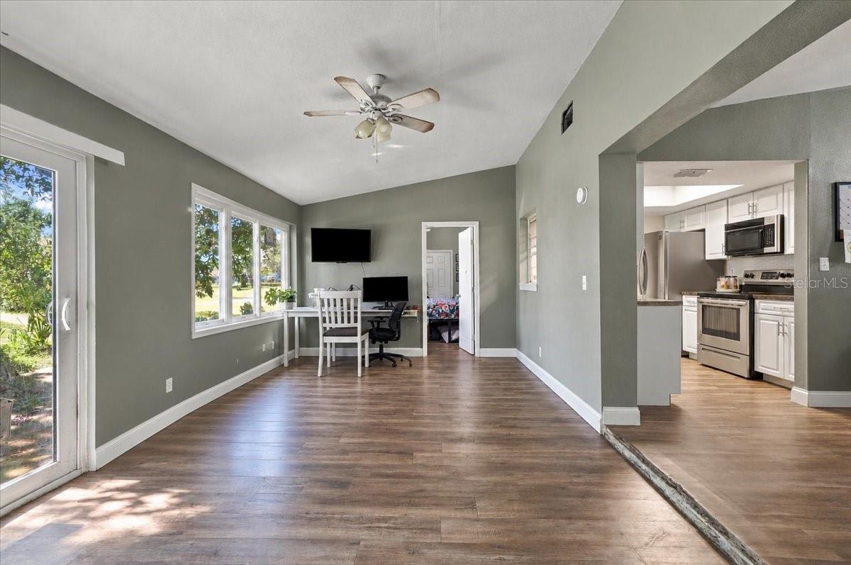 2827 DELROSE DRIVE N, Lakeland, FL 33805 2827 DELROSE DRIVE N, Lakeland, FL 33805