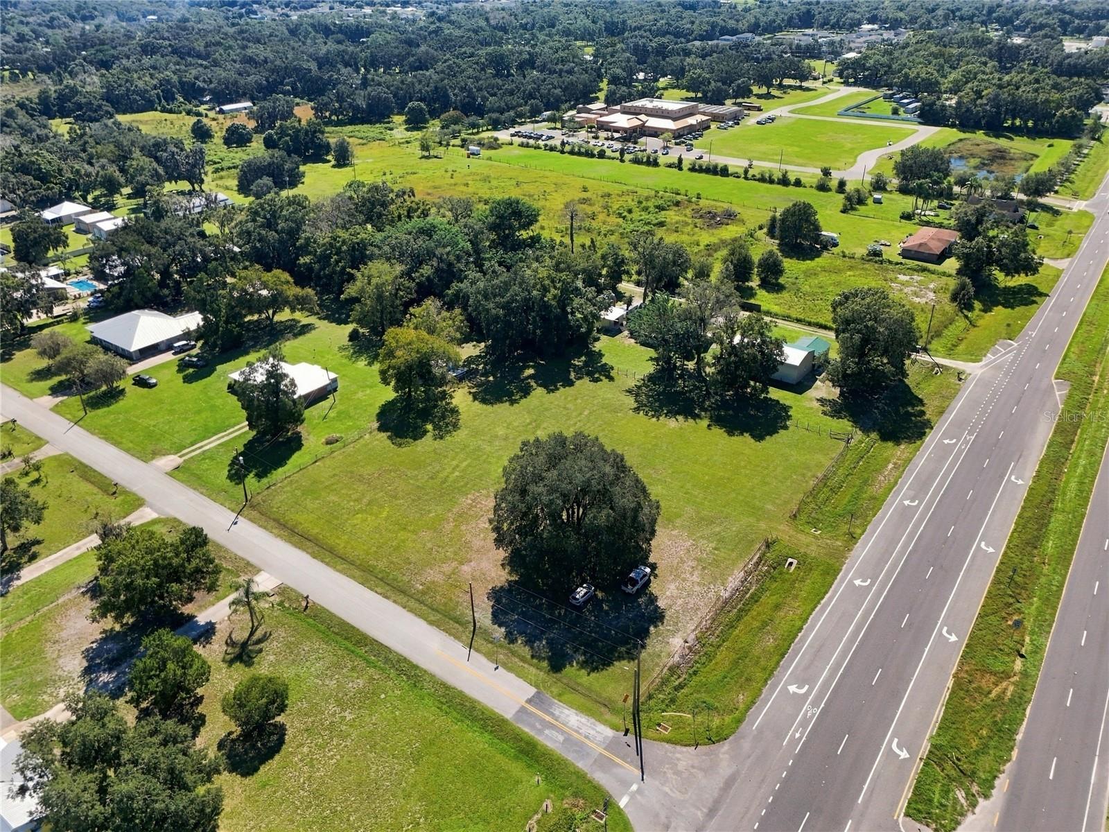 1124 THOMAS ROAD, #1, Lakeland, FL 33809 1124 THOMAS ROAD, #1, Lakeland, FL 33809