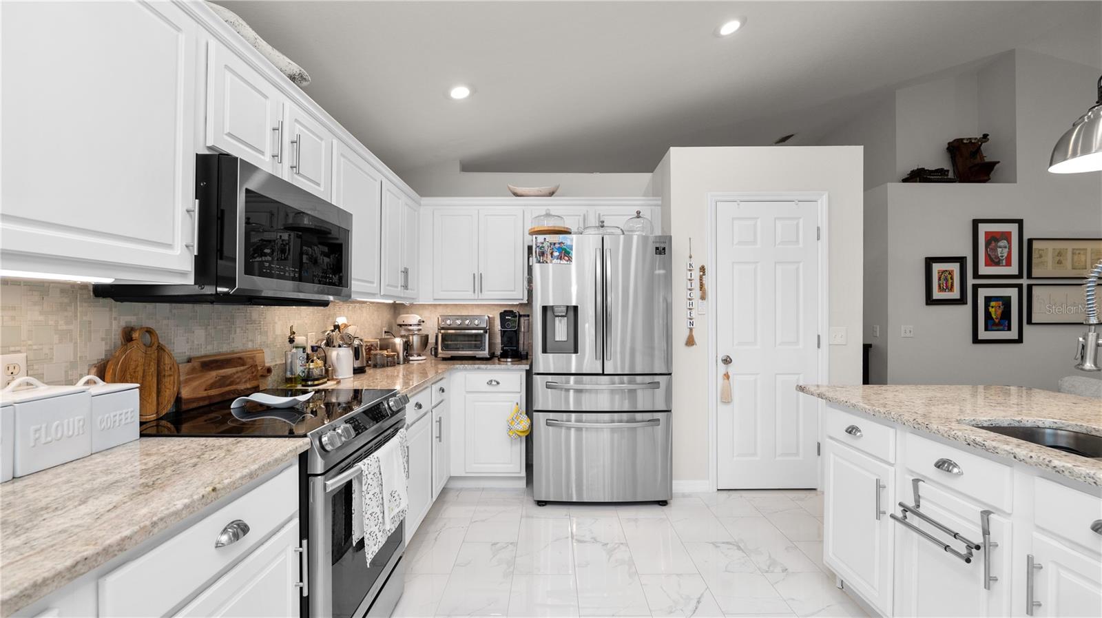 6715 LAKE CLARK DRIVE, Lakeland, FL 33813