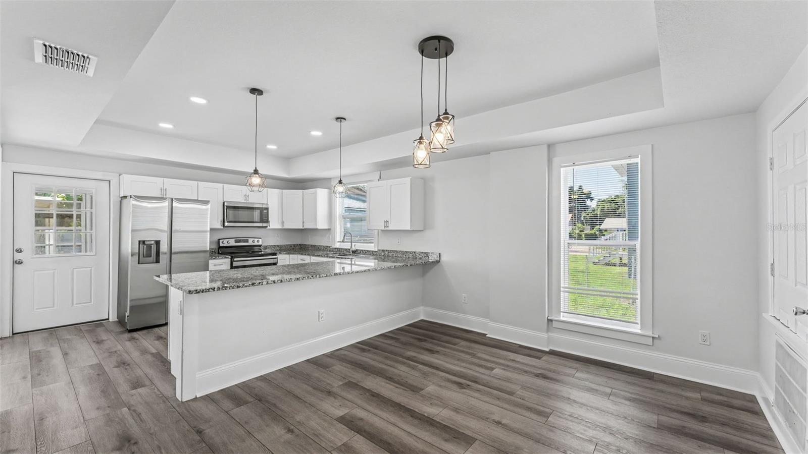 1044 W LIME STREET, Lakeland, FL 33815