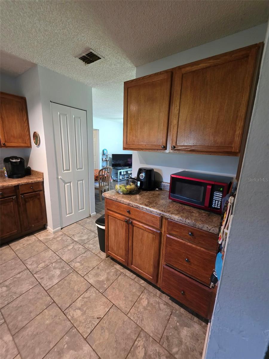 319 OAK TRACK PASS, Ocala, FL 34472 319 OAK TRACK PASS, Ocala, FL 34472