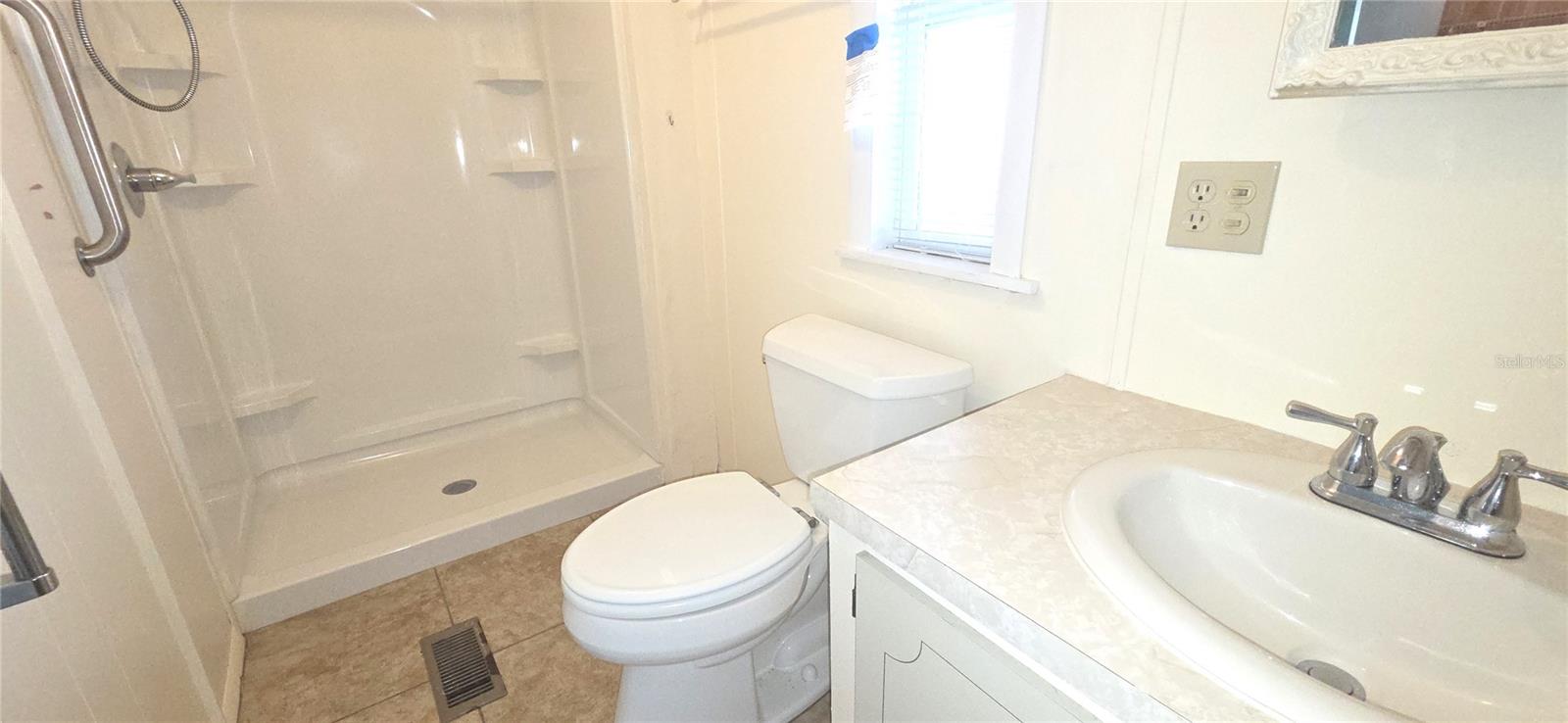 2055 S FLORAL AVENUE, #201, Bartow, FL 33830
