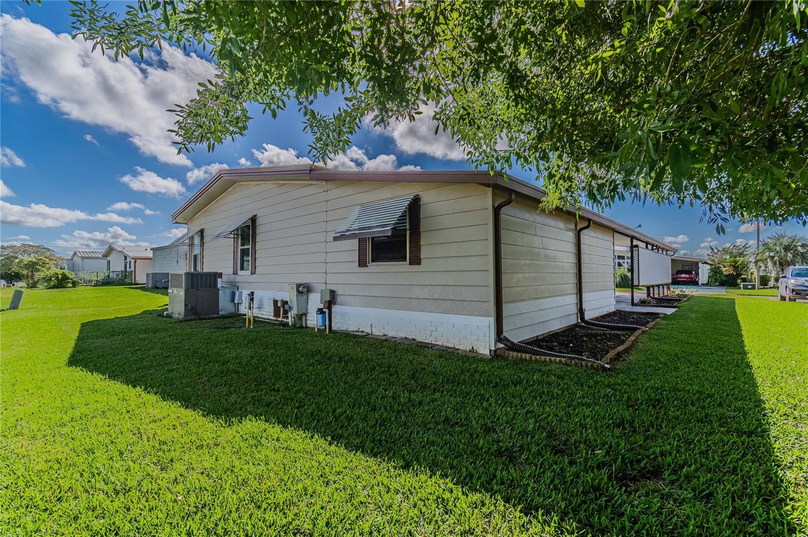 1725 QUAIL HILL DR, Lakeland, FL 33810