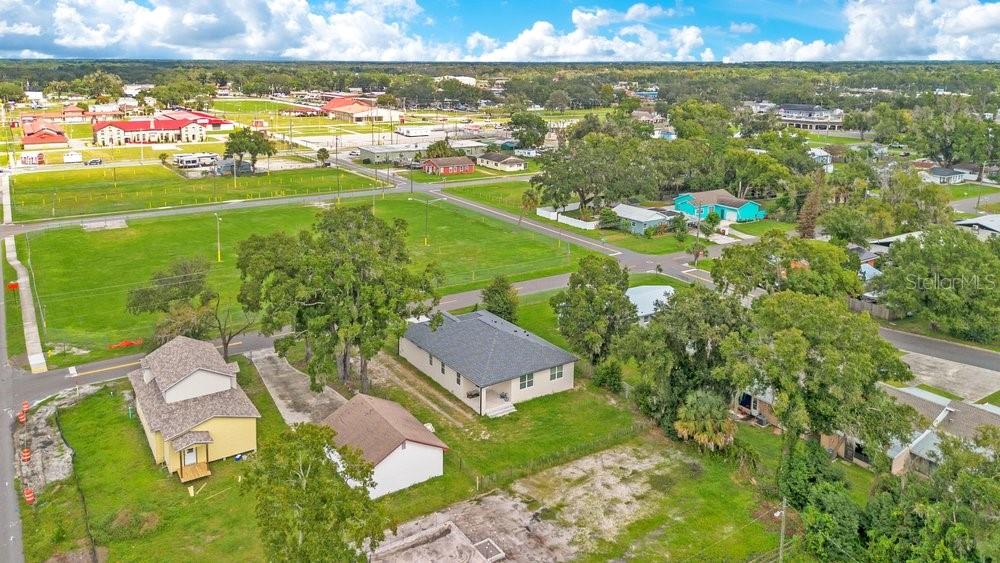 2203 W LOWRY AVENUE, Plant City, FL 33563