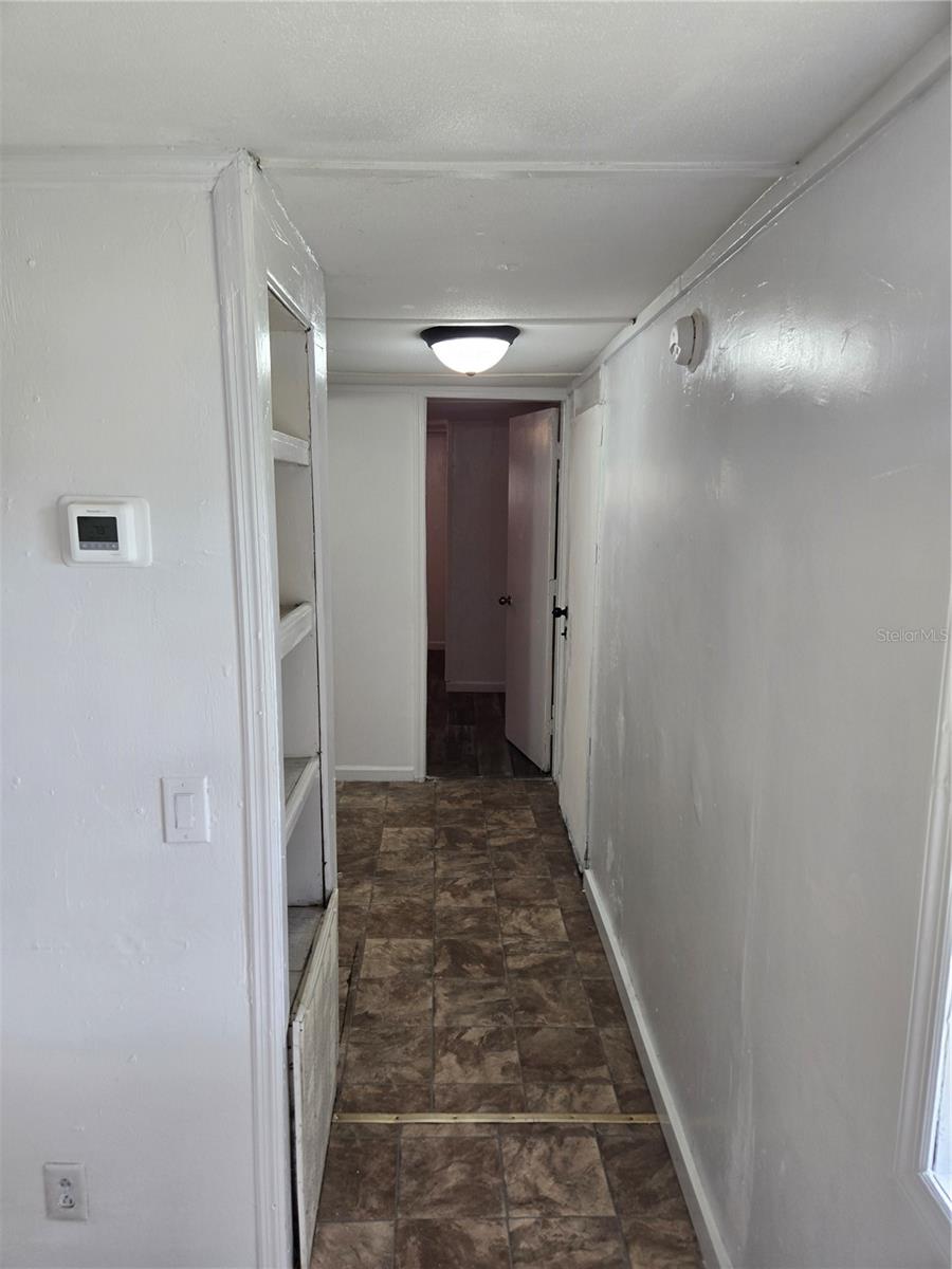 12515 FOUR OAKS ROAD, Tampa, FL 33624