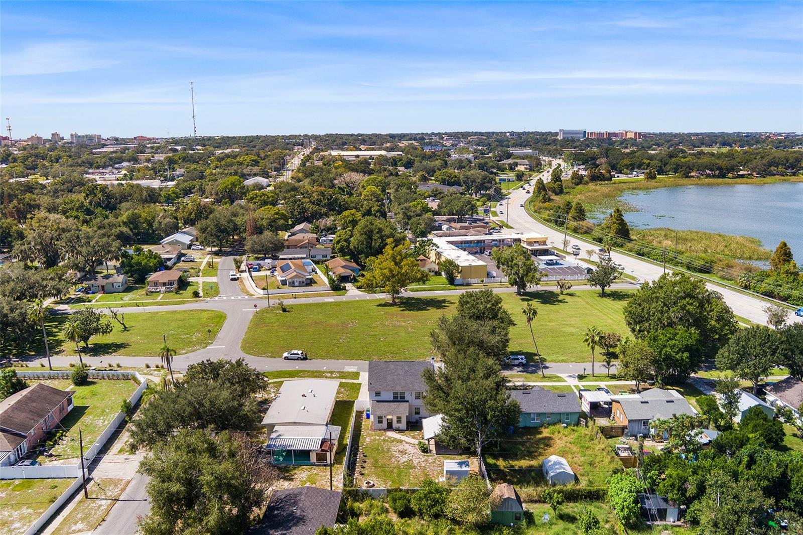 807 INTERLACHEN PARKWAY, Lakeland, FL 33801