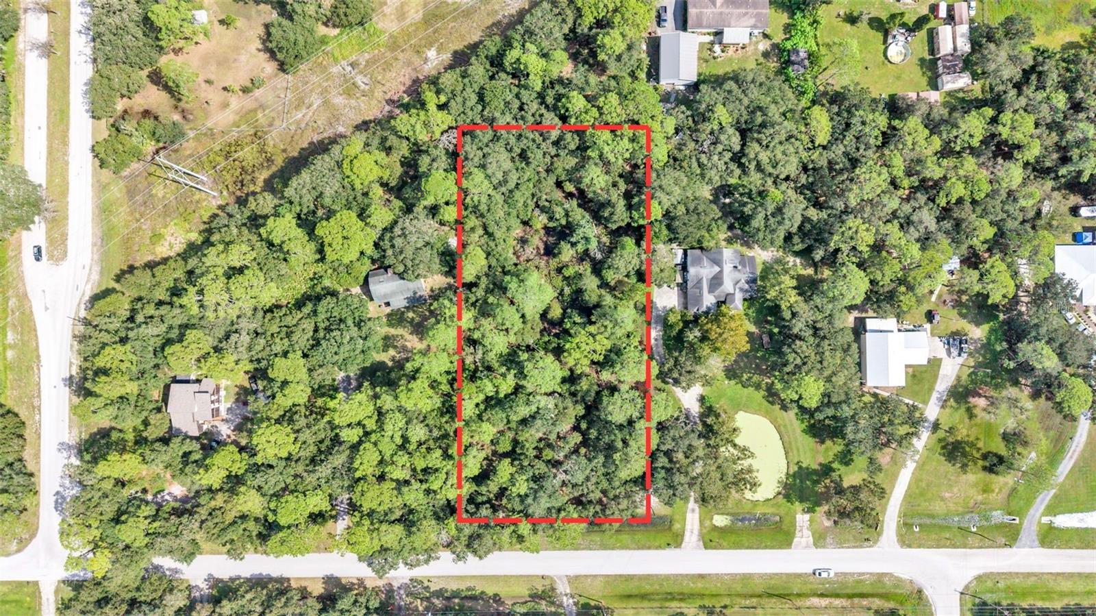Outline is approximate. Buyer and buyers agent to verify directly with Polk Property Appraiser and via Survey. Outline is approximate. Buyer and buyers agent to verify directly with Polk Property Appraiser and via Survey.