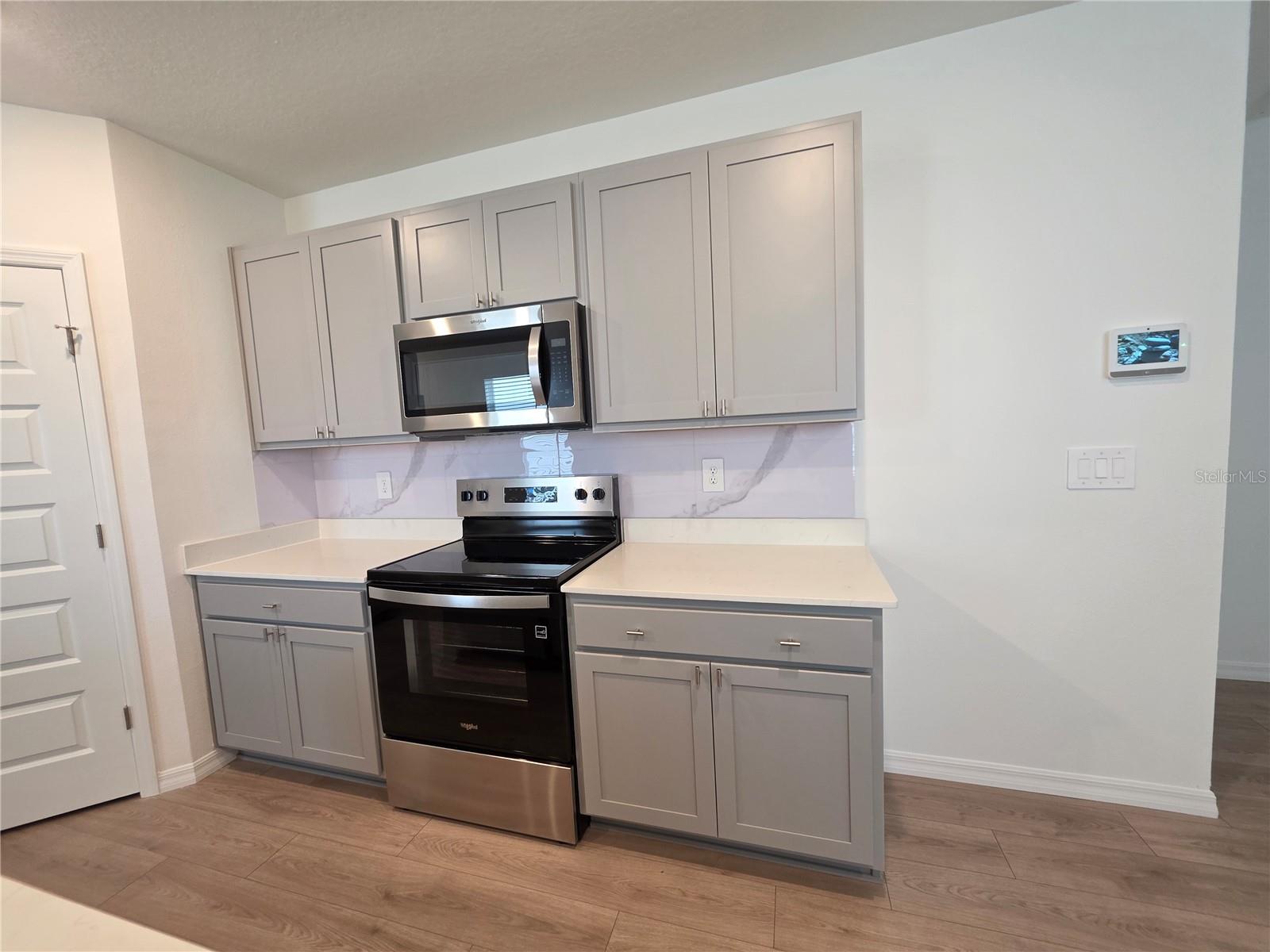 8560 MADRID STREET, Lakeland, FL 33810