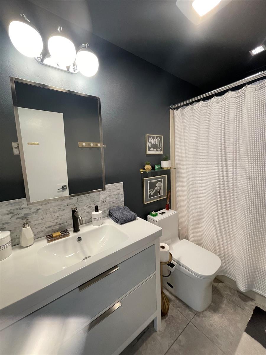 2516 WOODGATE BOULEVARD, #205, Orlando, FL 32822