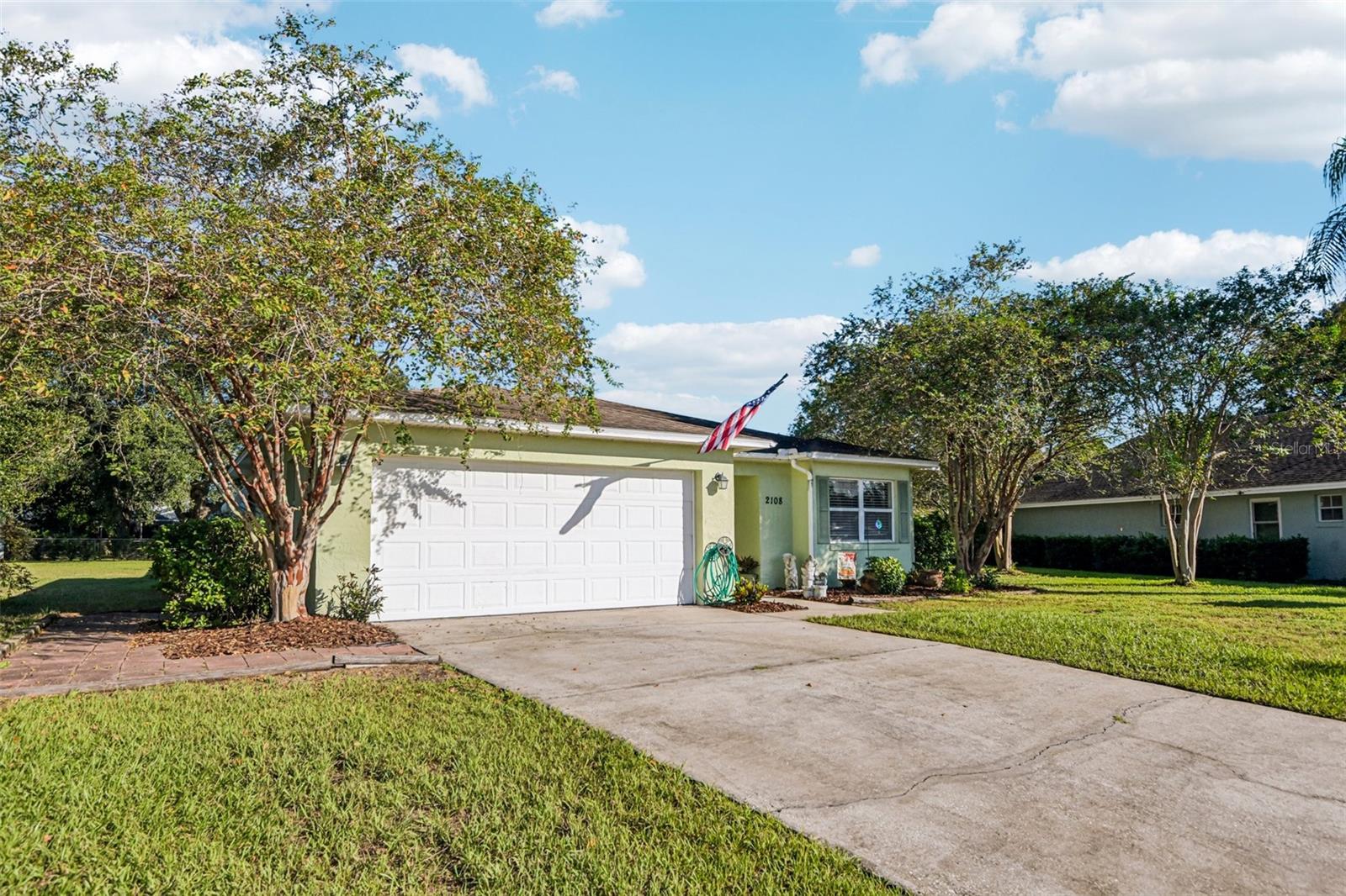 2108 GLEN HEIGHTS PLACE, Lakeland, FL 33813