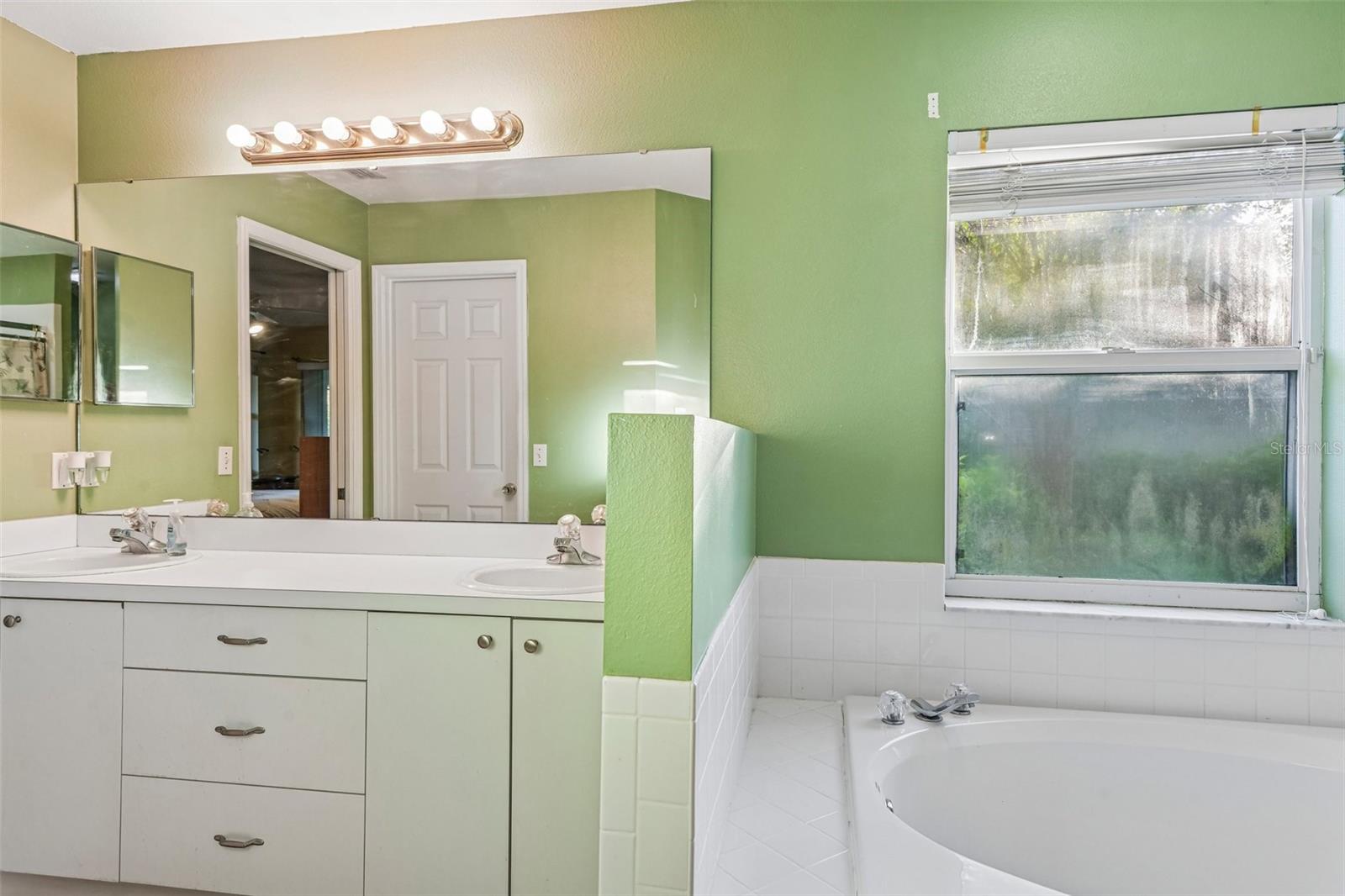 2108 GLEN HEIGHTS PLACE, Lakeland, FL 33813