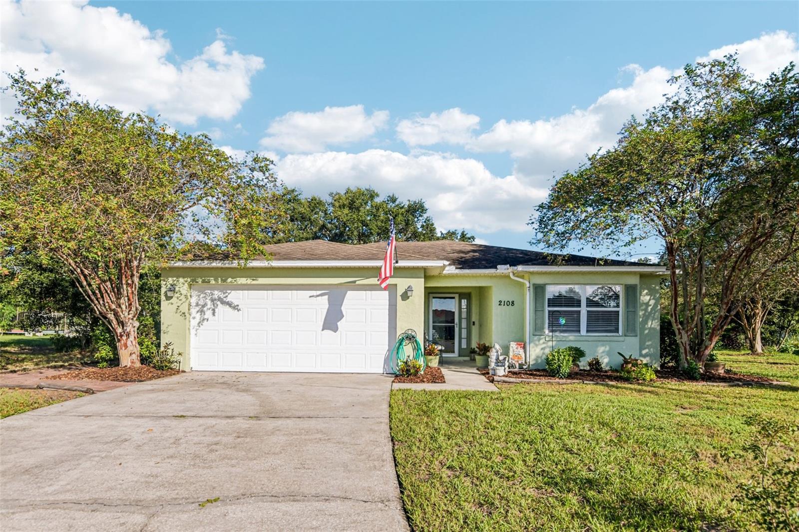 2108 GLEN HEIGHTS PLACE, Lakeland, FL 33813