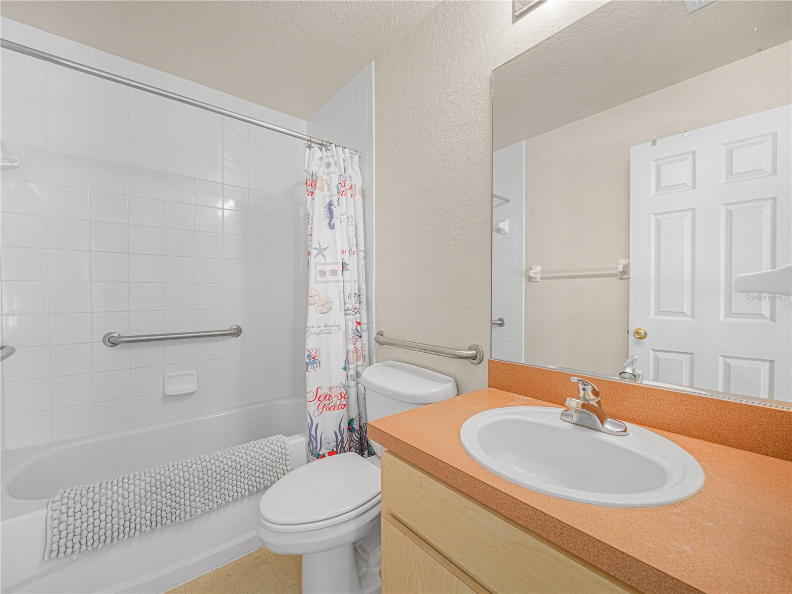215 DORSETT AVENUE, Lake Wales, FL 33853