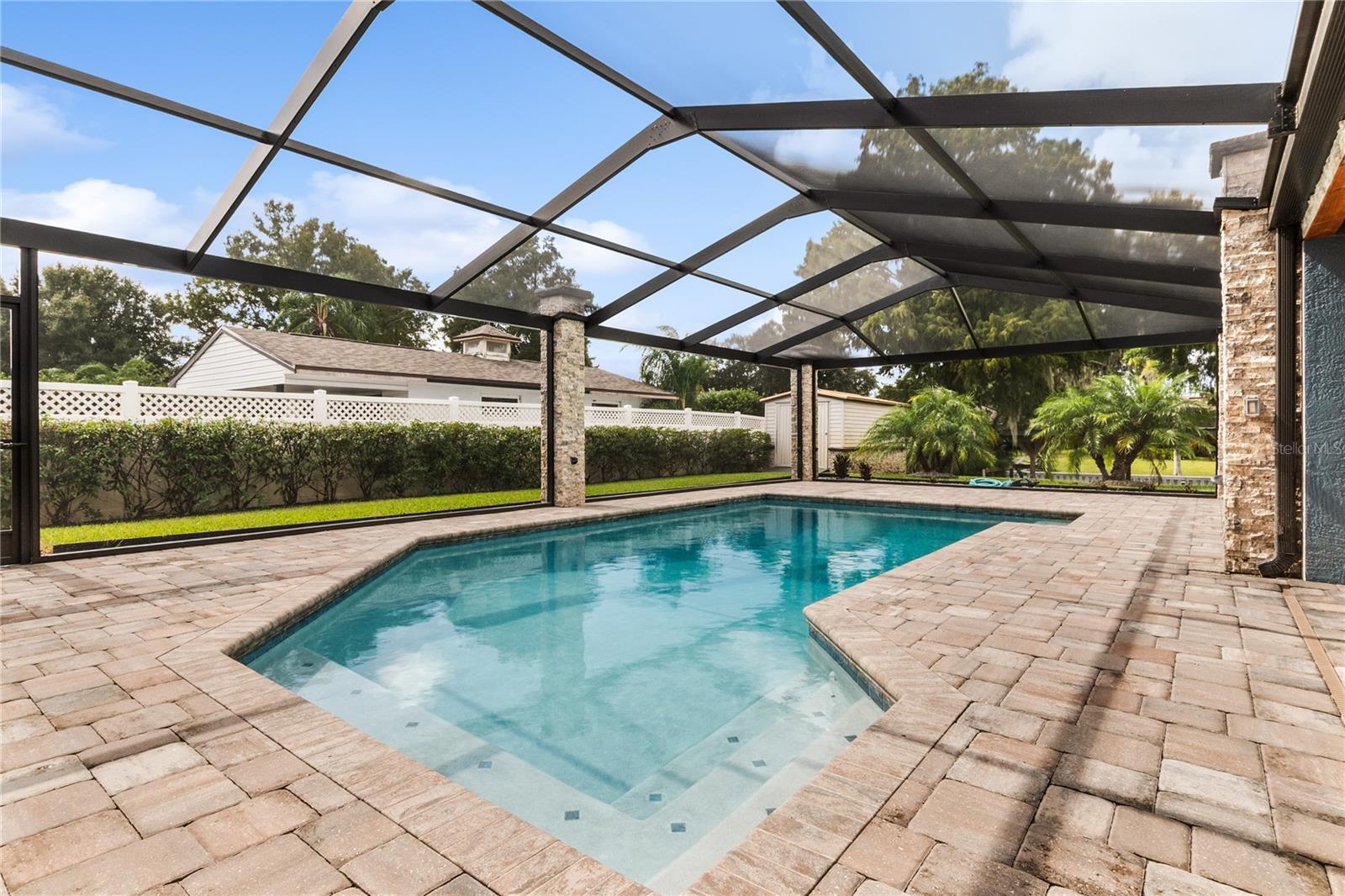 1010 EDGEWATER DRIVE, Winter Haven, FL 33884