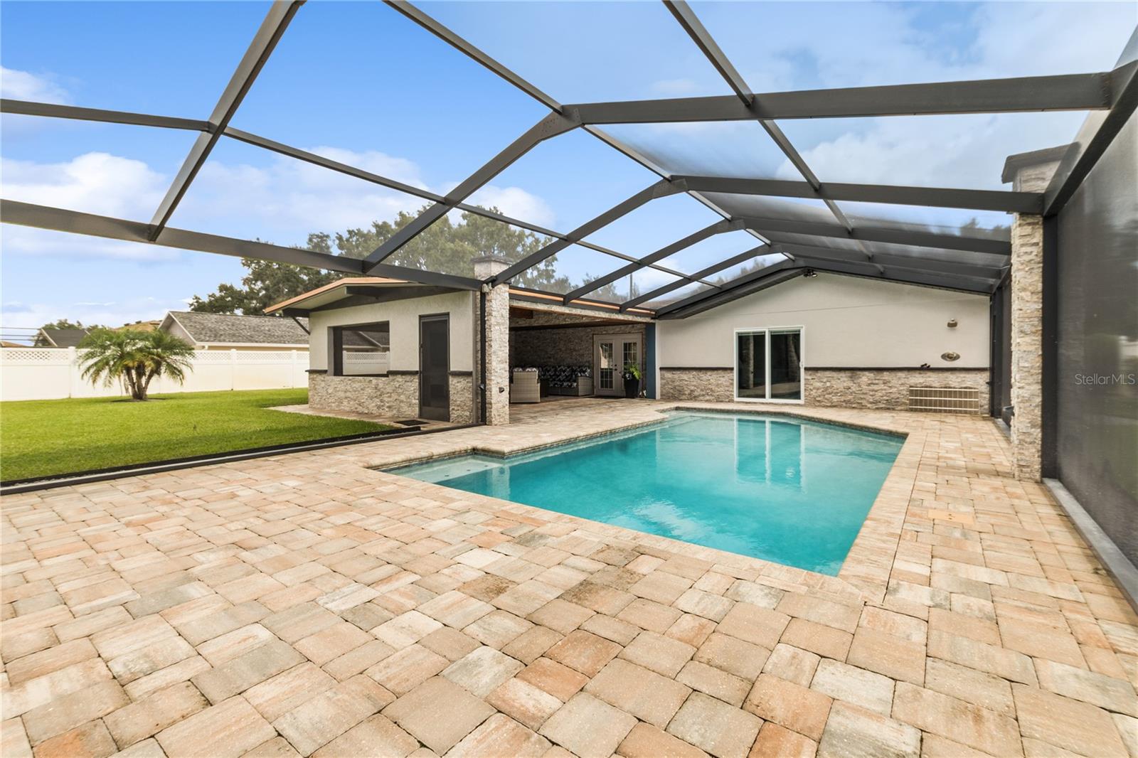 1010 EDGEWATER DRIVE, Winter Haven, FL 33884