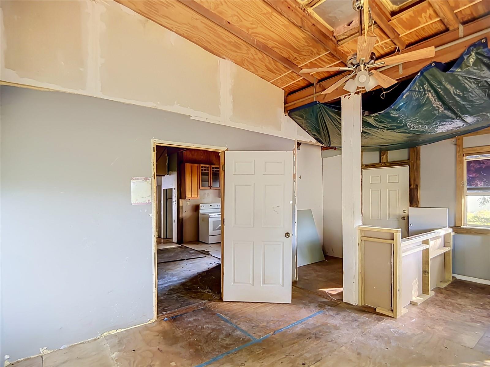 729 CREVASSE STREET, Lakeland, FL 33805