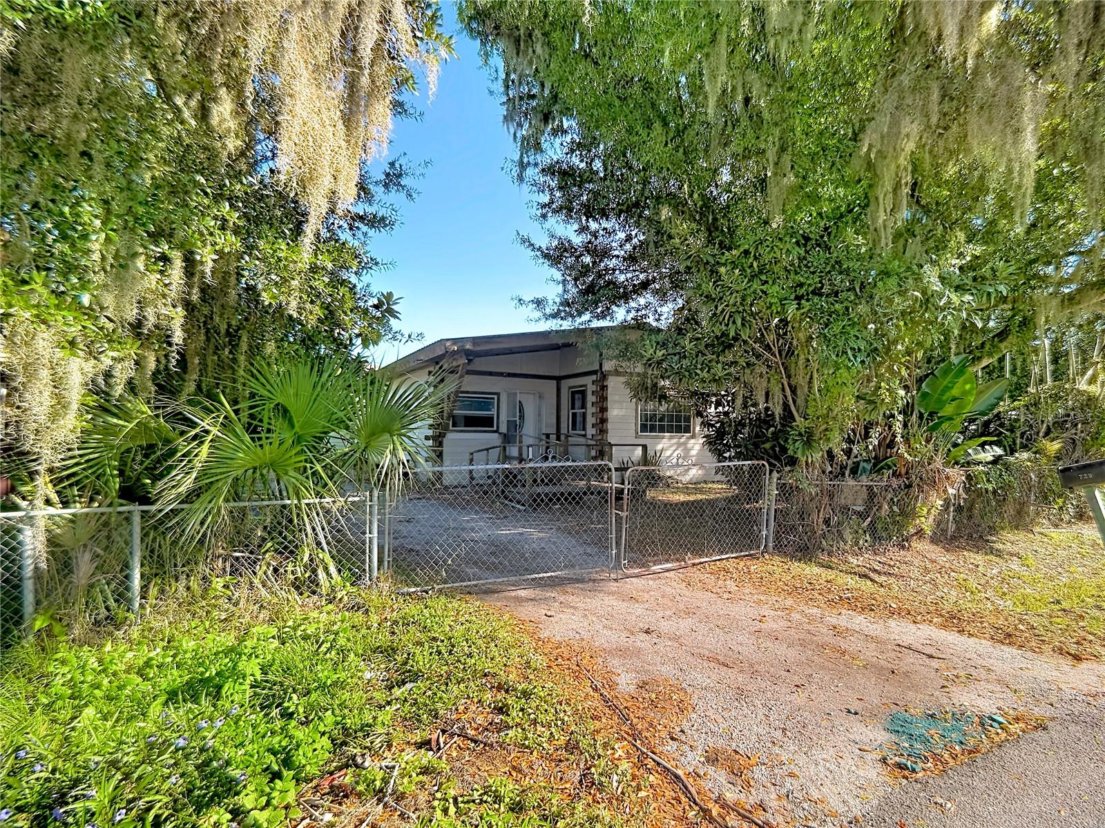 729 CREVASSE STREET, Lakeland, FL 33805