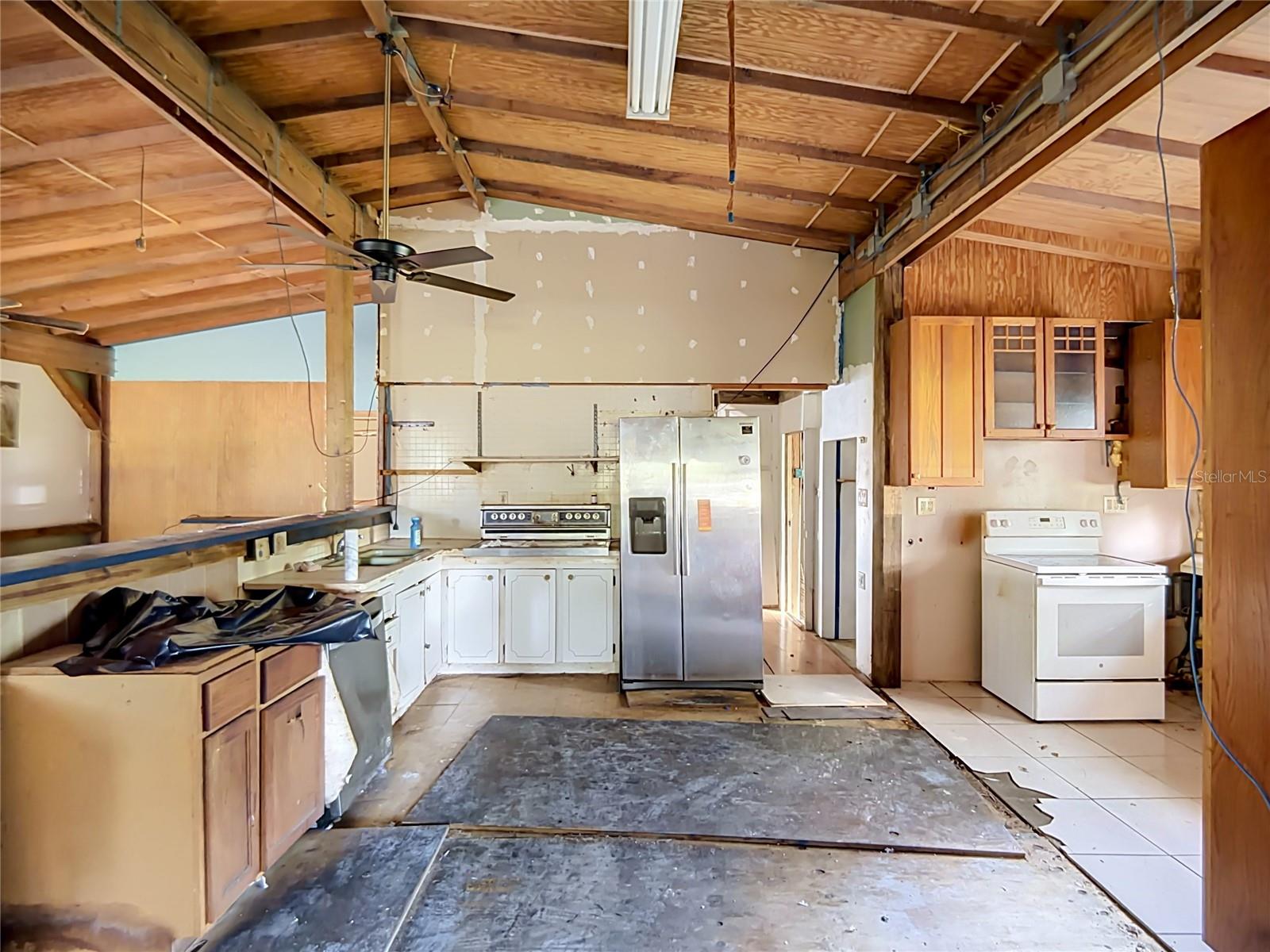 729 CREVASSE STREET, Lakeland, FL 33805