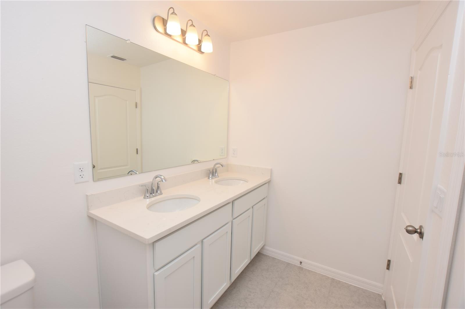 3913 ACADEMIA AVENUE, Lakeland, FL 33803