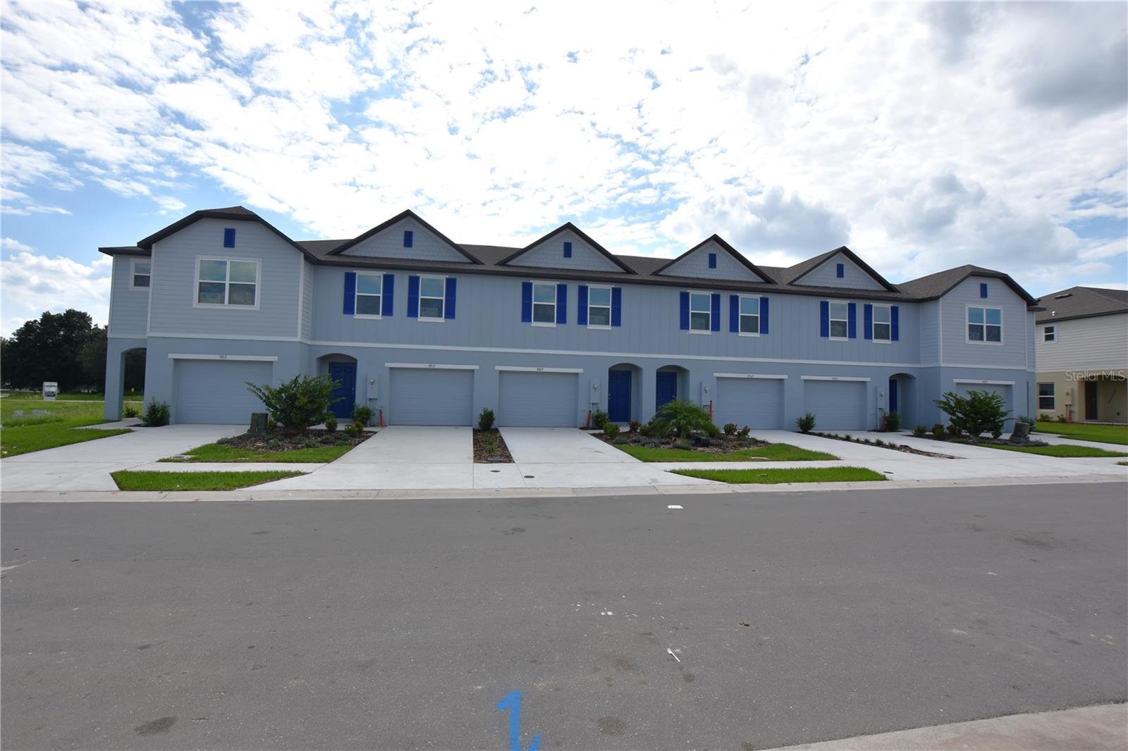 3913 ACADEMIA AVENUE, Lakeland, FL 33803