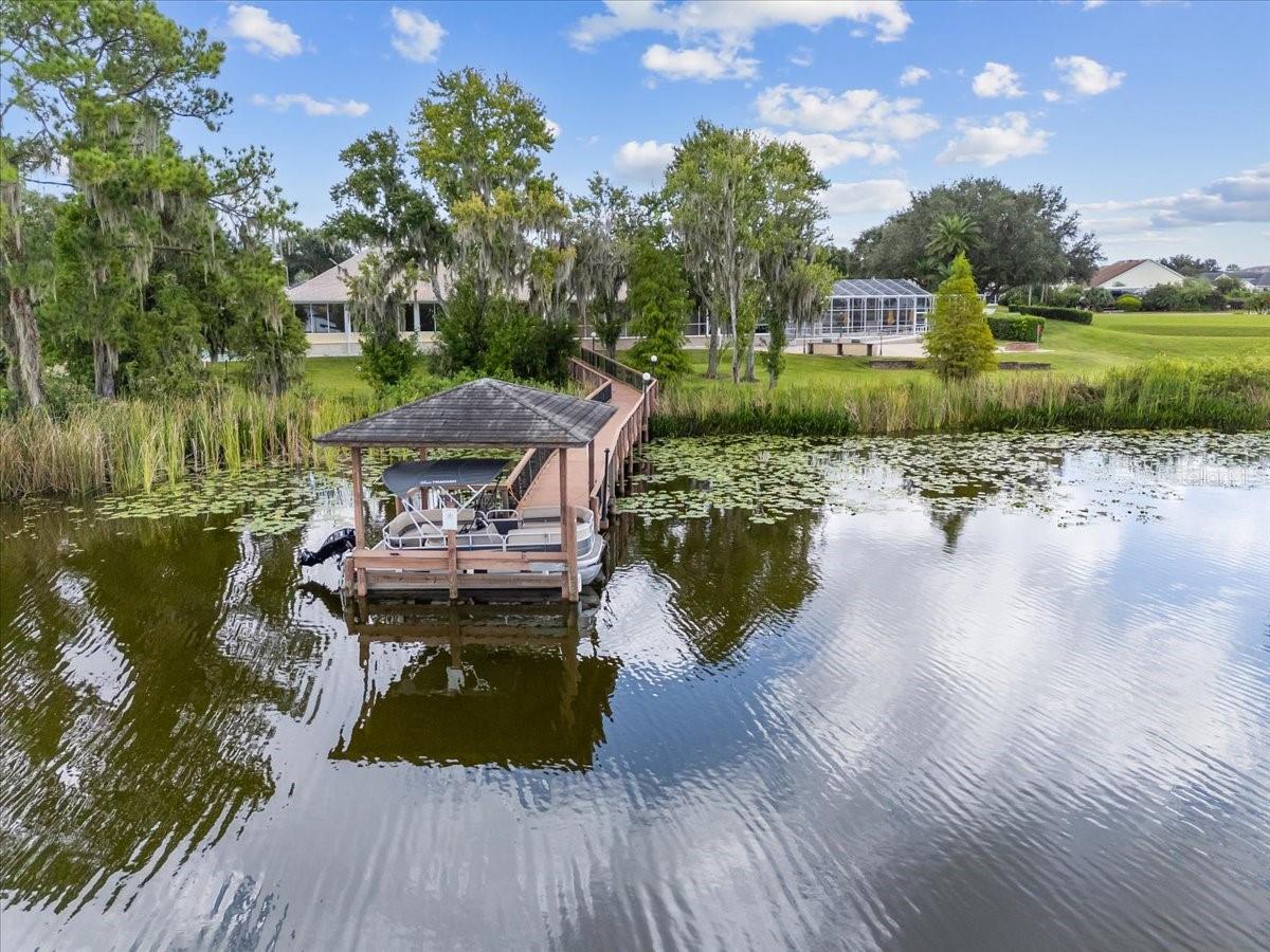 552 MEANDERING WAY, Polk City, FL 33868