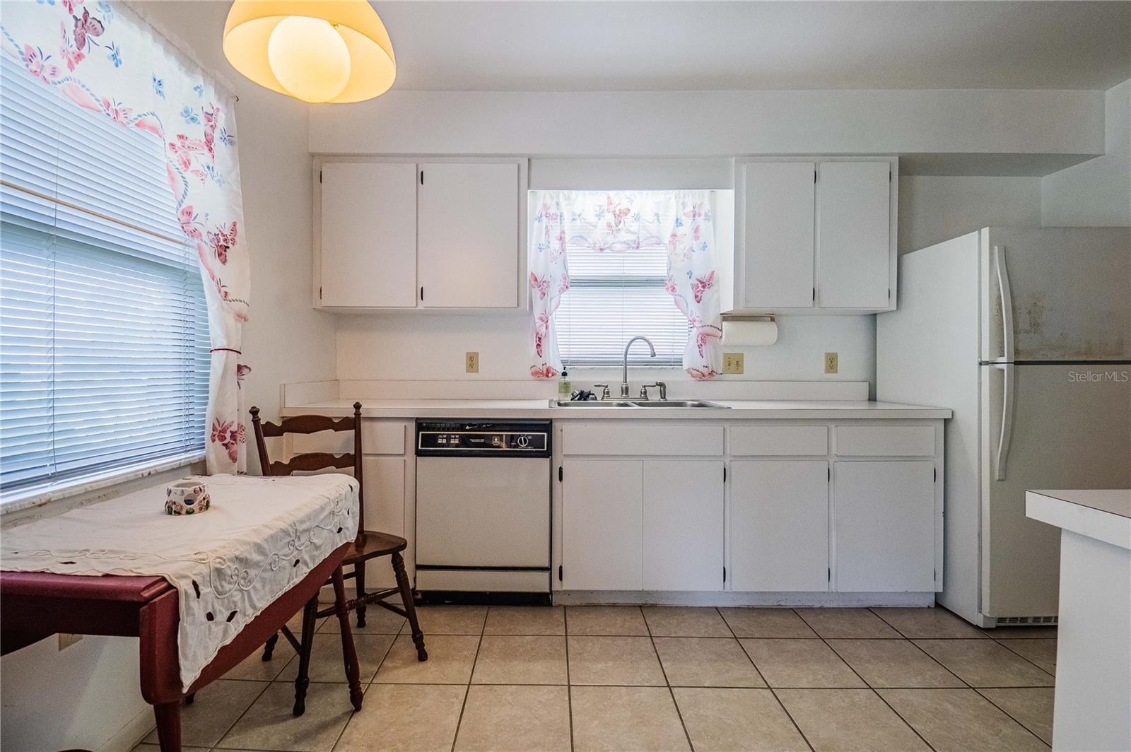 4912 Dawnview Kitchen 4912 Dawnview Kitchen
