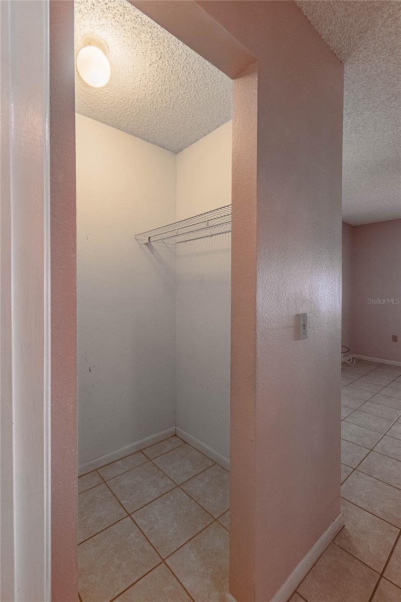 primary closet 1