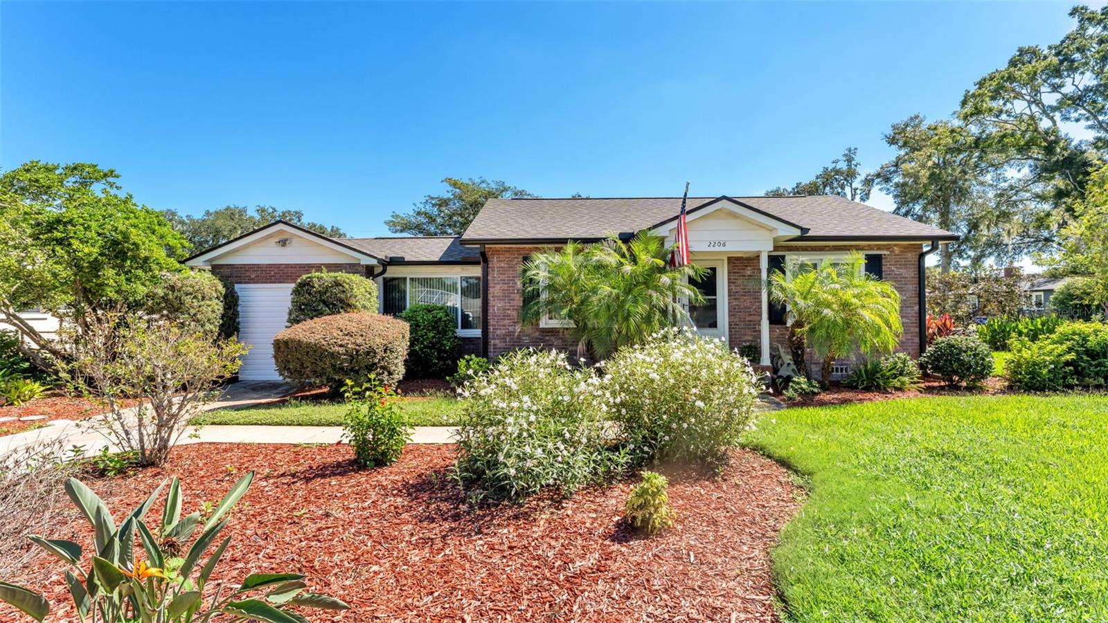 2206 BRISTOL AVENUE, Lakeland, FL 33803 2206 BRISTOL AVENUE, Lakeland, FL 33803
