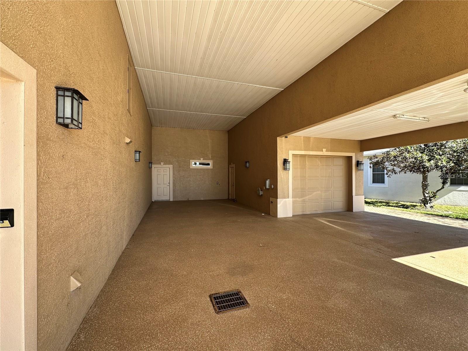 1015 CROSSROADS DRIVE, Polk City, FL 33868
