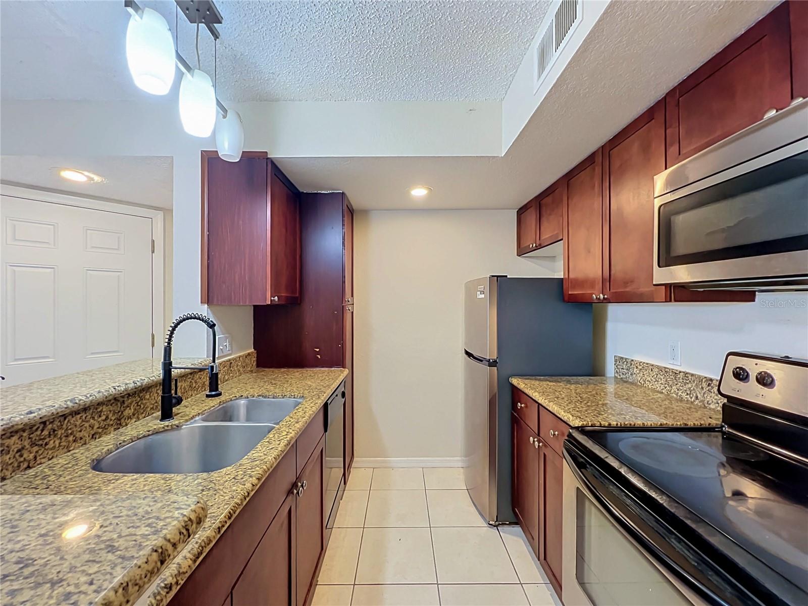 5116 CONROY ROAD, #23, Orlando, FL 32811