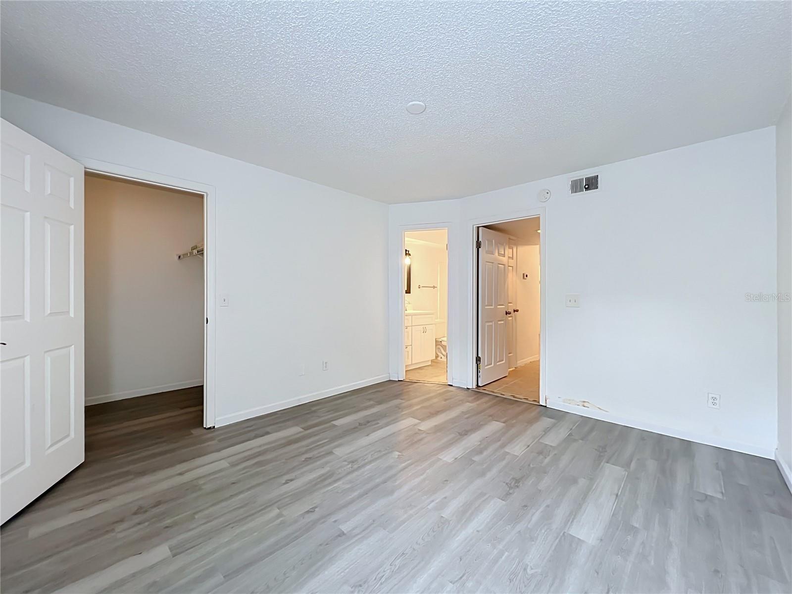5116 CONROY ROAD, #23, Orlando, FL 32811