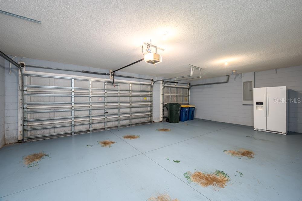 3 Car Garage