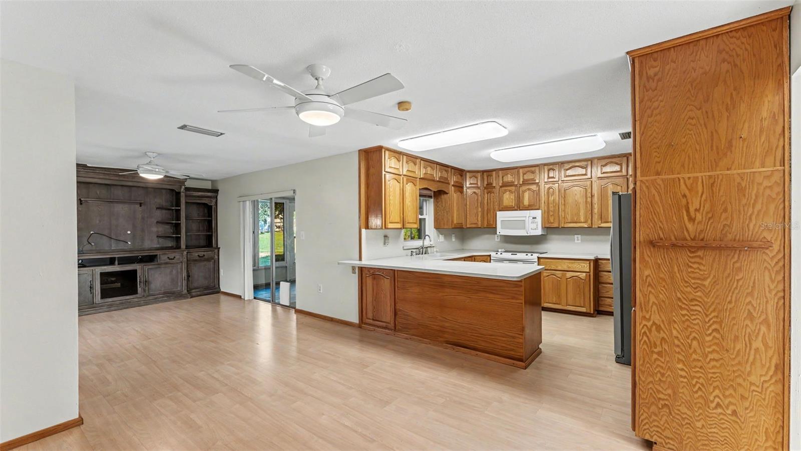 6739 FARRIS DRIVE, Lakeland, FL 33811