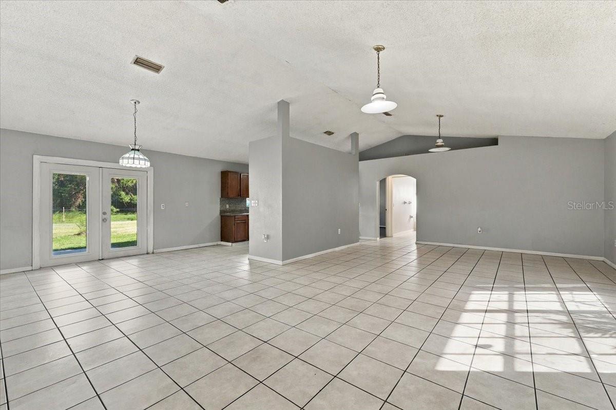 107 FLORIDA GRACKLE COURT, Frostproof, FL 33843